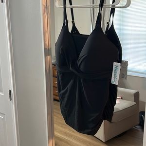 Black tank swim top